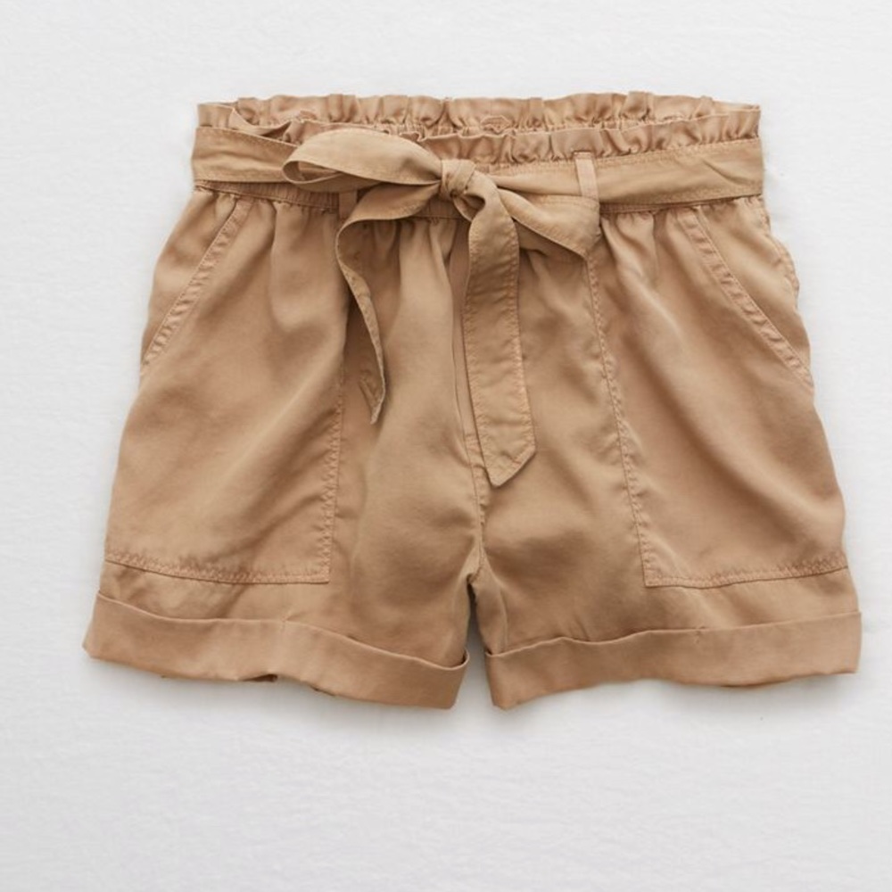 Aerie camp short, paper bag style with tie waist